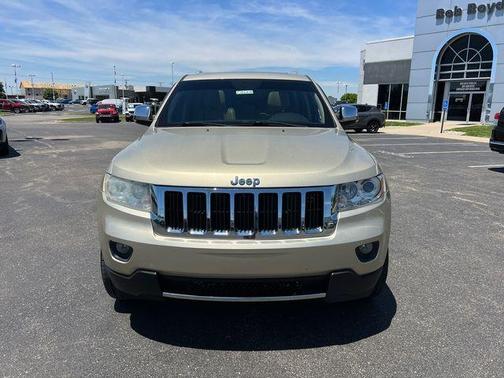 White Gold Clearcoat 2011 Jeep Grand Cherokee Limited