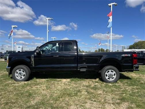 2026 Ford F-350 XLT