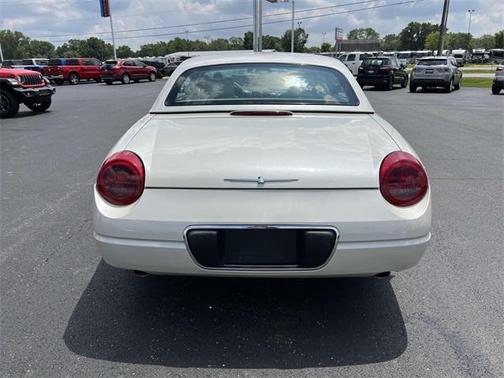 2005 Ford Thunderbird