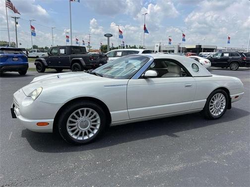 2005 Ford Thunderbird