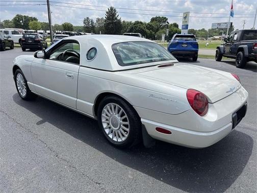 2005 Ford Thunderbird