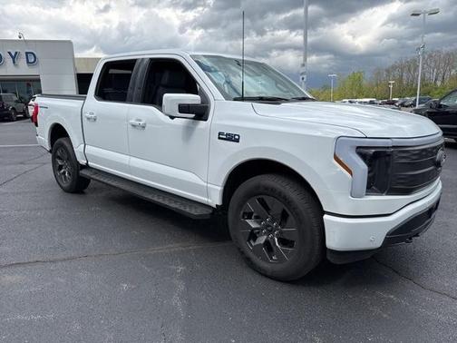 2024 Ford F-150 Lightning LARIAT