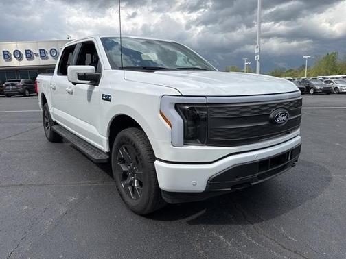 2024 Ford F-150 Lightning LARIAT
