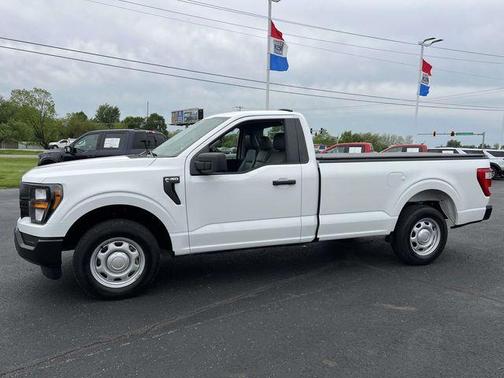 Oxford White 2023 Ford F-150 XL