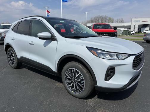 2025 Ford Escape PHEV