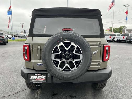 2025 Ford Bronco Outer Banks