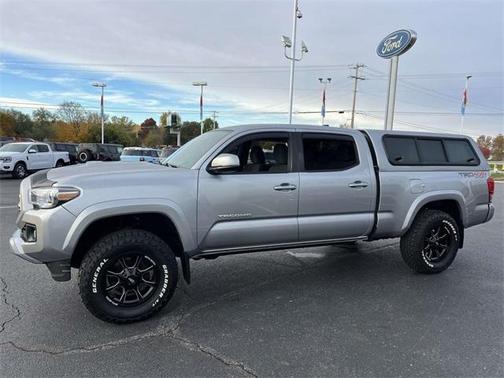 2016 Toyota Tacoma SR5