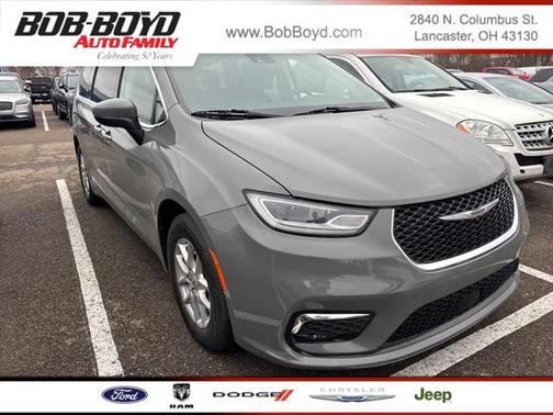 2023 Chrysler Pacifica Touring-L