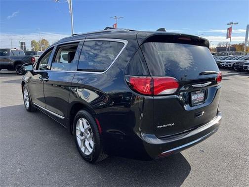 2019 Chrysler Pacifica Touring-L Plus