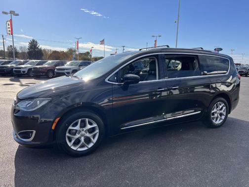 2019 Chrysler Pacifica Touring-L Plus