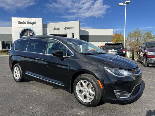 2019 Chrysler Pacifica Touring-L Plus