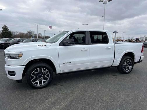 Bright White Clearcoat 2026 RAM 1500 Laramie
