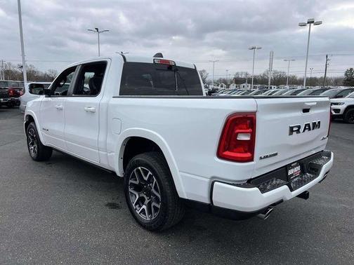 Bright White Clearcoat 2026 RAM 1500 Laramie