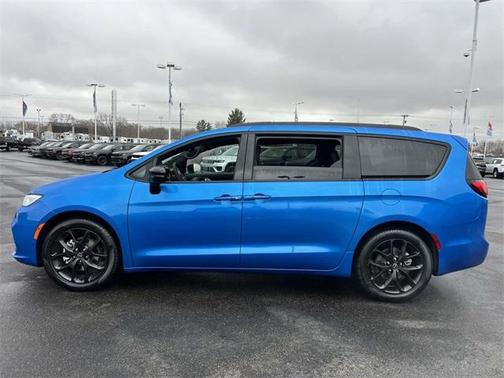 2026 Chrysler Pacifica Limited