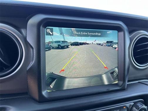 2022 Jeep Gladiator Sport