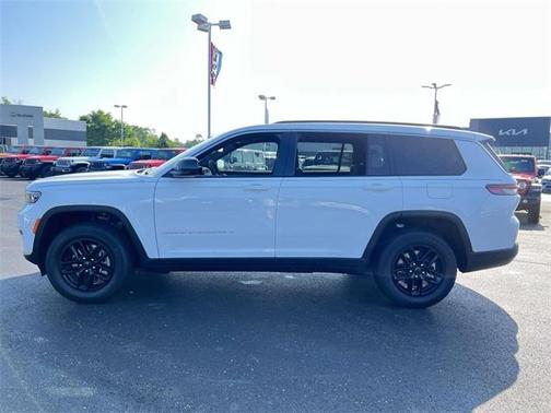 2025 Jeep Grand Cherokee L Laredo