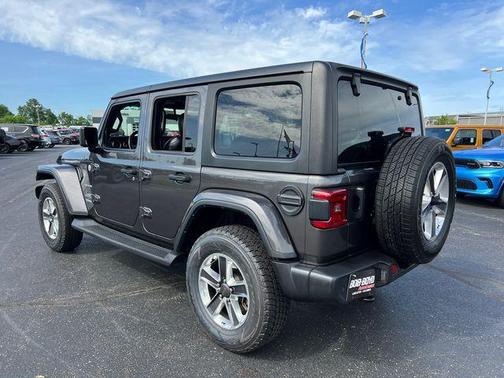 Granite Crystal Clearcoat Metallic 2021 Jeep Wrangler Unlimited Sahara