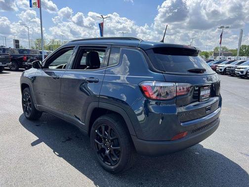 Fathom Blue Pearlcoat 2026 Jeep Compass Latitude