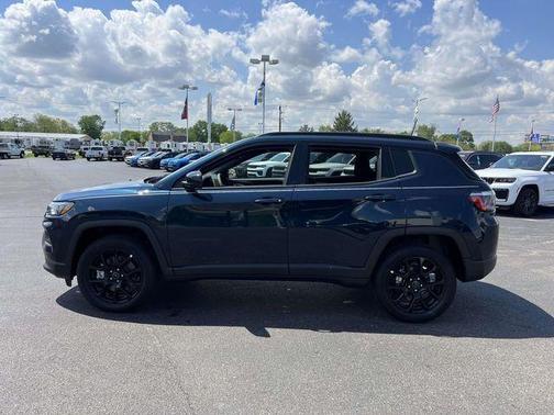 Fathom Blue Pearlcoat 2026 Jeep Compass Latitude