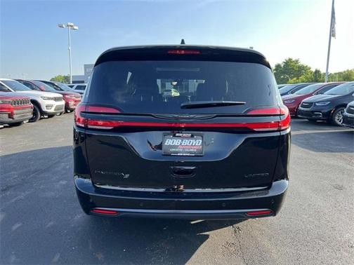 2025 Chrysler Pacifica Limited