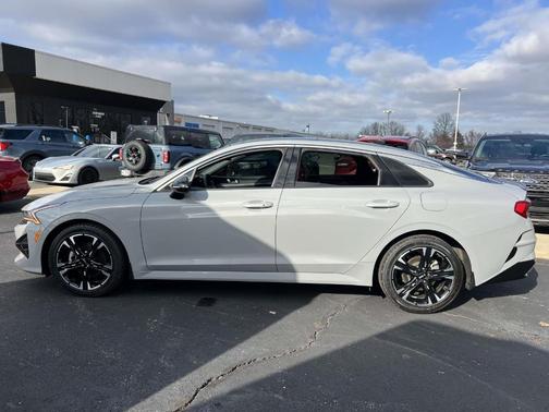 2023 Kia K5 GT-Line