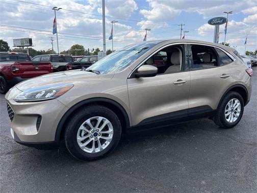 2020 Ford Escape SE
