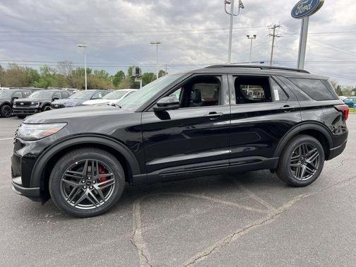 Agate Black Metallic 2026 Ford Explorer ST