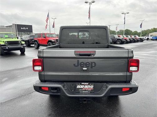2022 Jeep Gladiator Sport