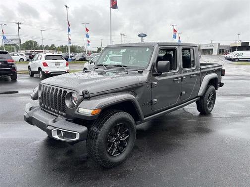 2022 Jeep Gladiator Sport