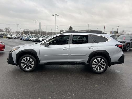 2025 Subaru Outback Touring