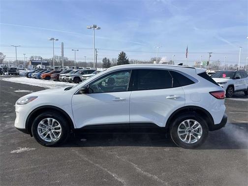 2022 Ford Escape SE