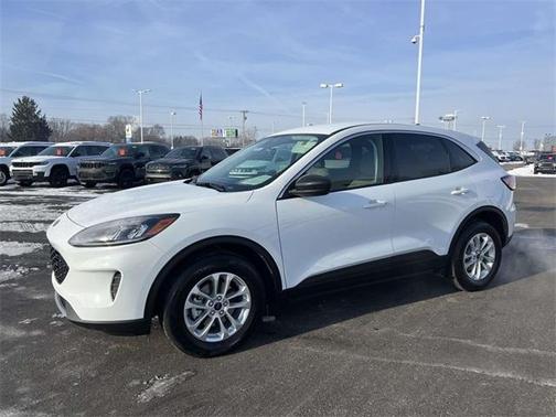 2022 Ford Escape SE