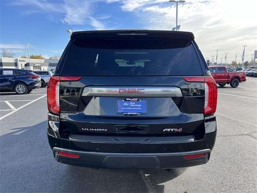 2021 GMC Yukon XL AT4