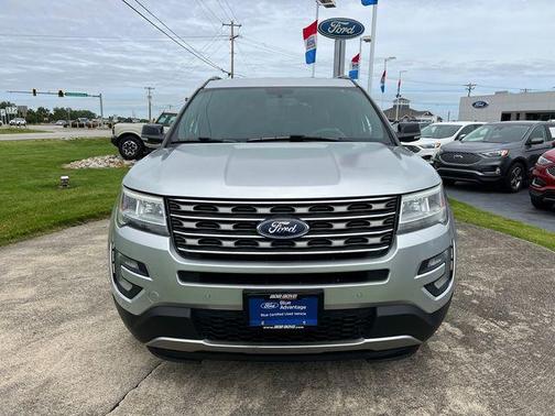 Ingot Silver 2017 Ford Explorer XLT