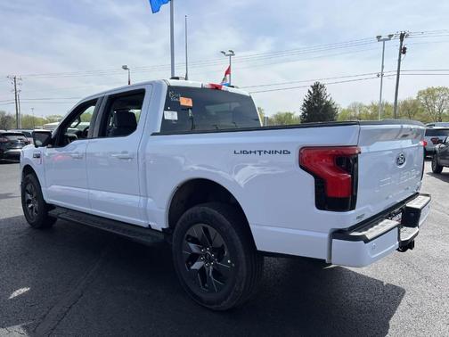 2025 Ford F-150 Lightning Flash