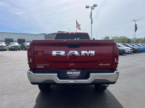 Molten Red Pearlcoat 2026 RAM 2500 Big Horn