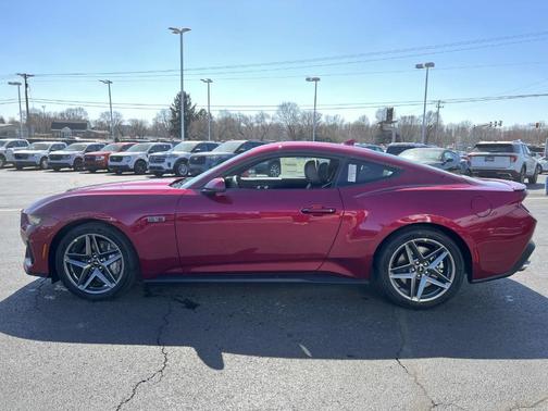 2025 Ford Mustang GT Premium