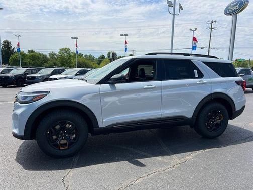 Space White Metallic 2026 Ford Explorer Tremor