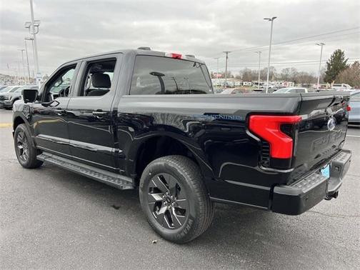 2023 Ford F-150 Lightning XLT