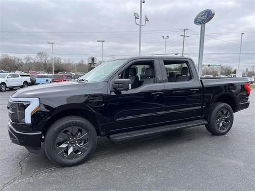 2023 Ford F-150 Lightning XLT