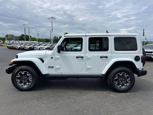 Bright White Clearcoat 2026 Jeep Wrangler Sahara