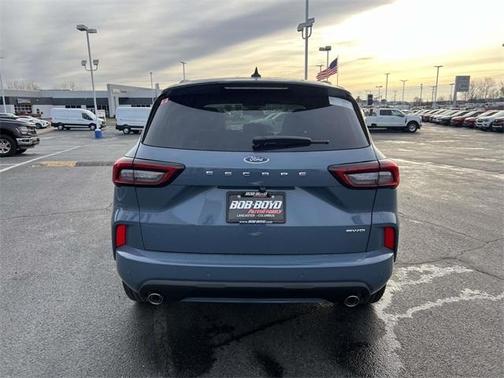 2026 Ford Escape ST-Line Elite