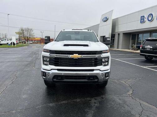 Summit White 2025 Chevrolet Silverado 2500 LT