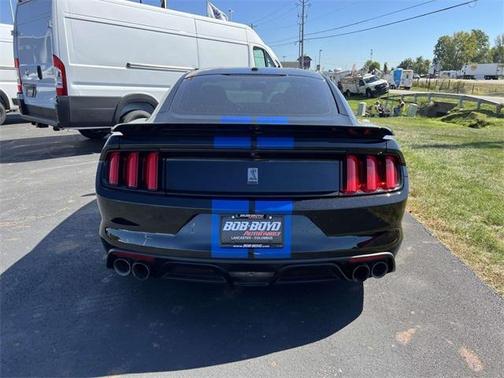 2017 Ford Shelby GT350 Base