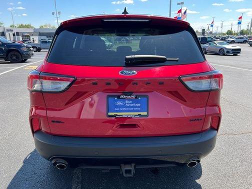 Rapid Red Metallic Tinted Clearcoat 2022 Ford Escape SEL