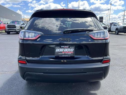 2023 Jeep Cherokee Altitude Lux