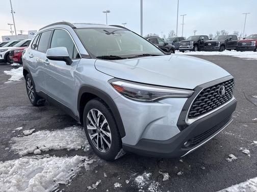 2023 Toyota Corolla Cross XLE