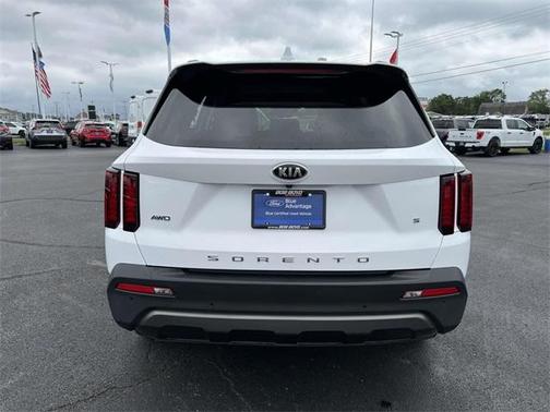 2021 Kia Sorento S