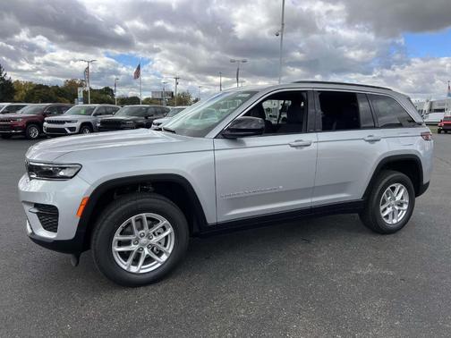 2025 Jeep Grand Cherokee Laredo X