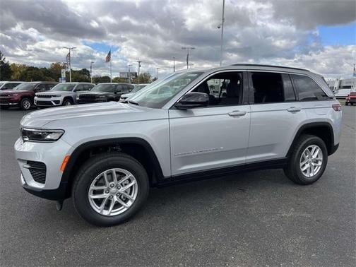 2025 Jeep Grand Cherokee Laredo X